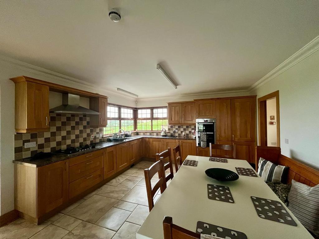 فيلا Hillhead Country Retreat كاستلوالين المظهر الخارجي الصورة